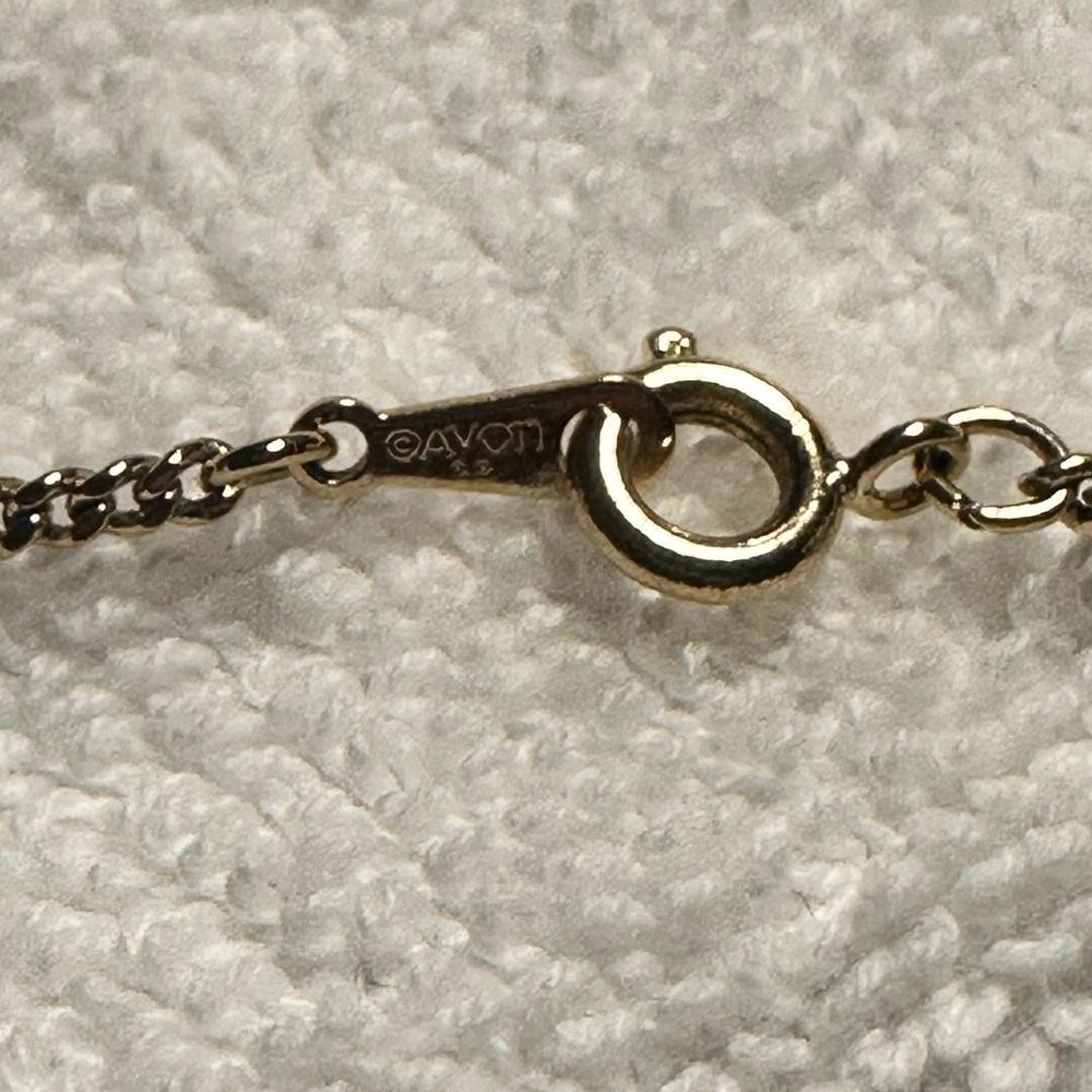 Vintage Avon Neckace - Picture 4 of 4